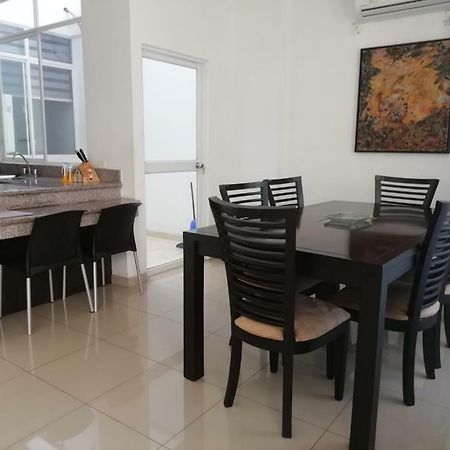 Departamento En El Centro De Manta Apartment Ngoại thất bức ảnh