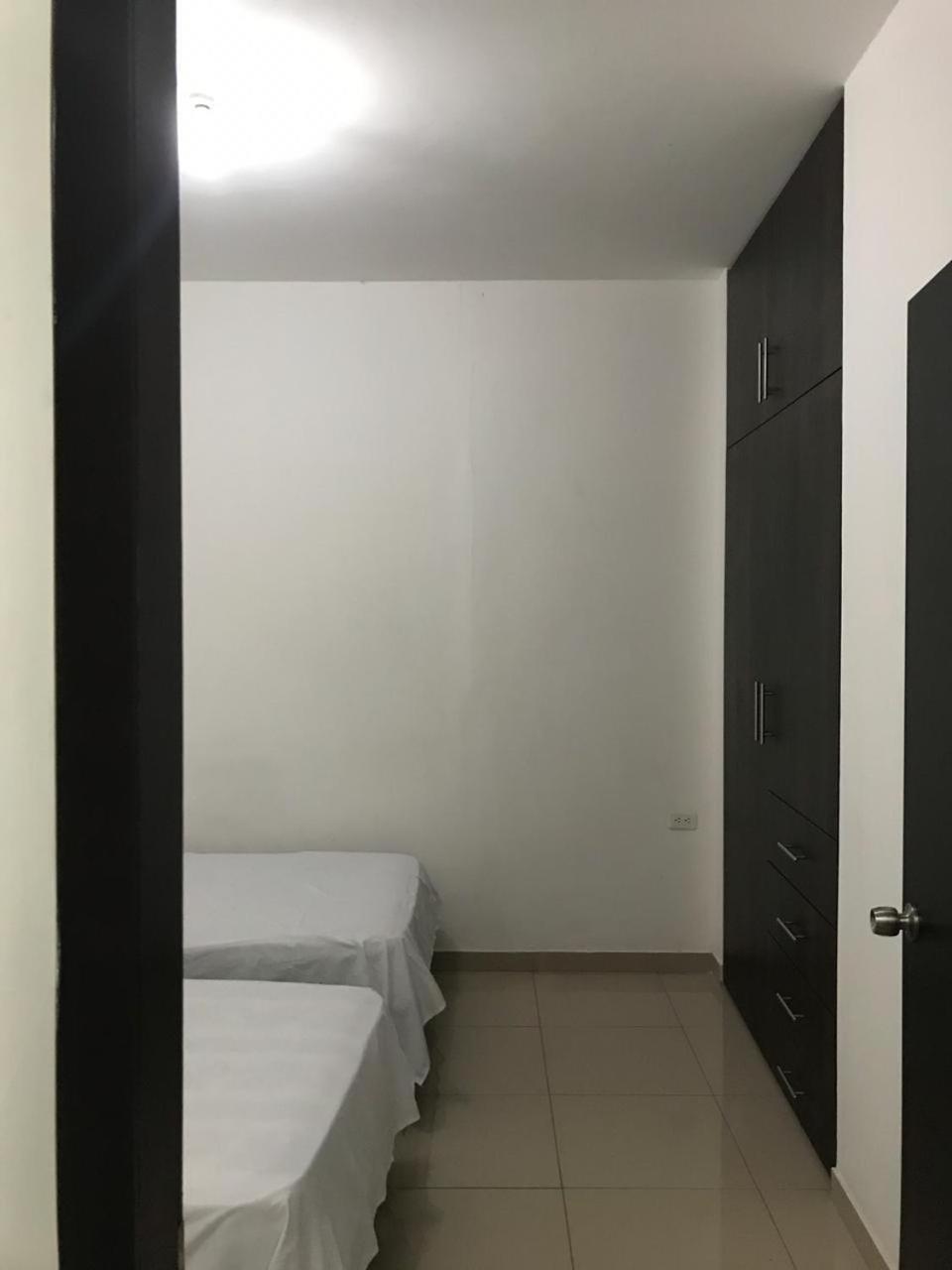 Departamento En El Centro De Manta Apartment Ngoại thất bức ảnh